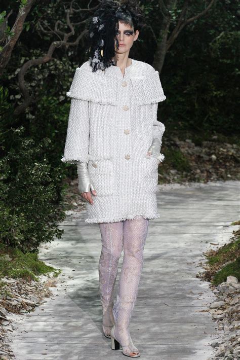 spring 2013 couture chanel|Chanel Spring 2013 Couture Collection .